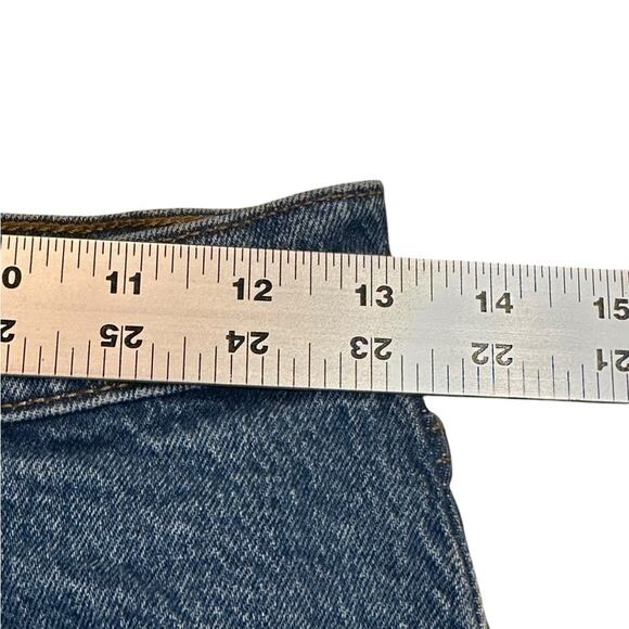 Levi’s Womens Size 27 Premium Denim Distressed Ribcage Straight Ankle Jeans - Picture 9 of 10